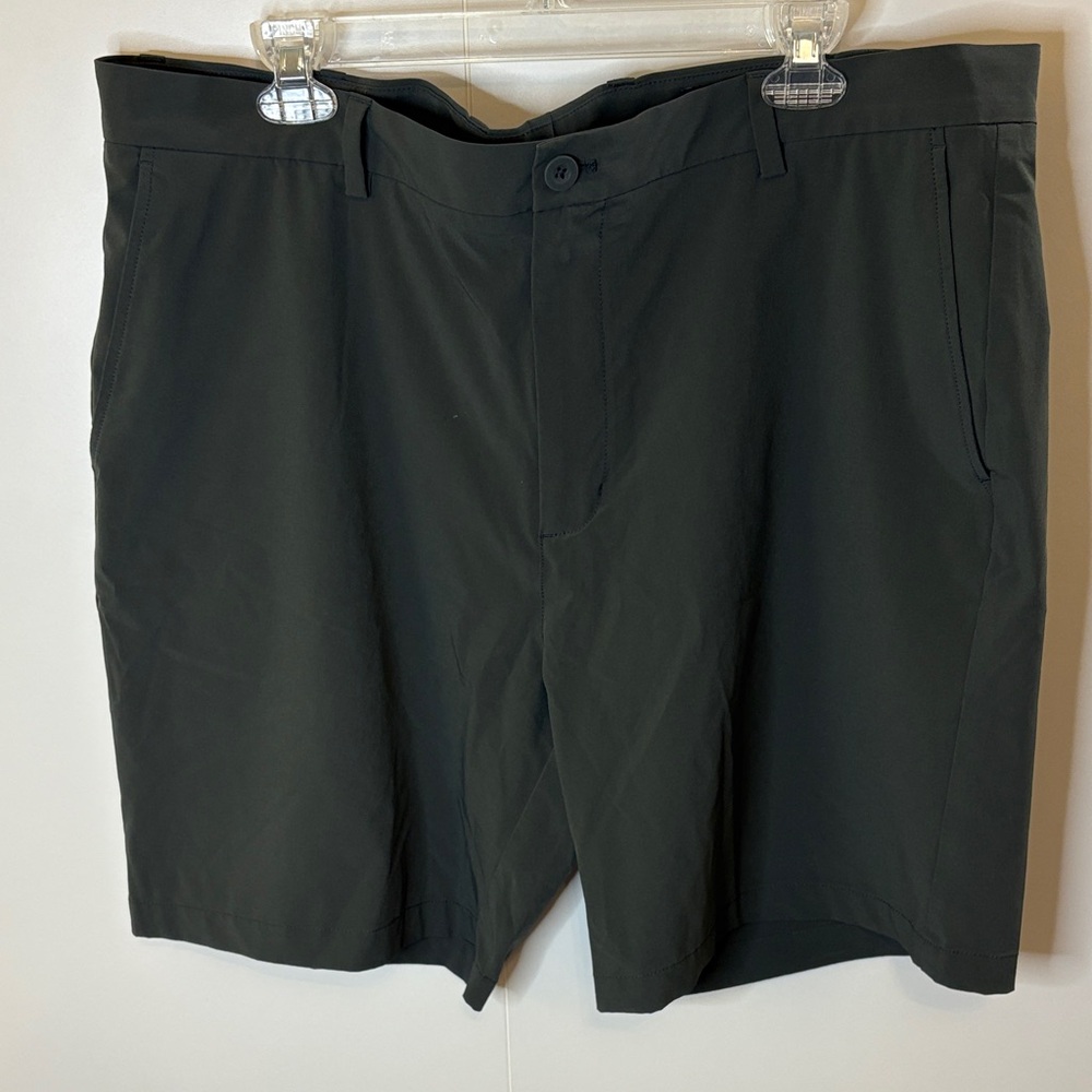 Vineyard Vines Men's Dark Gray Flat Front Breaker Shorts